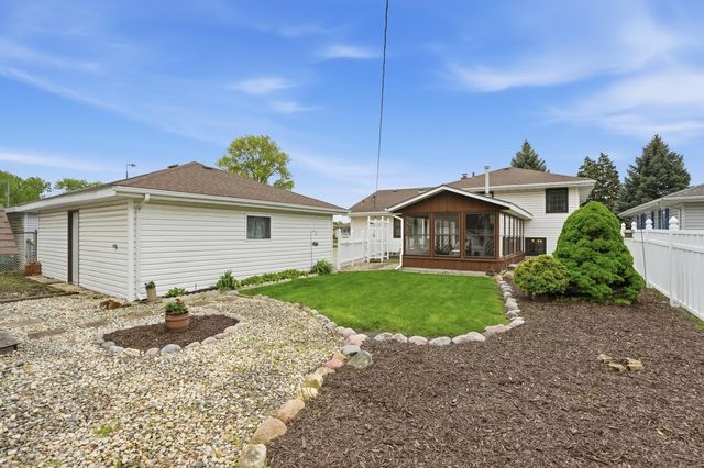 3523 41st Place, Highland, IN 46322