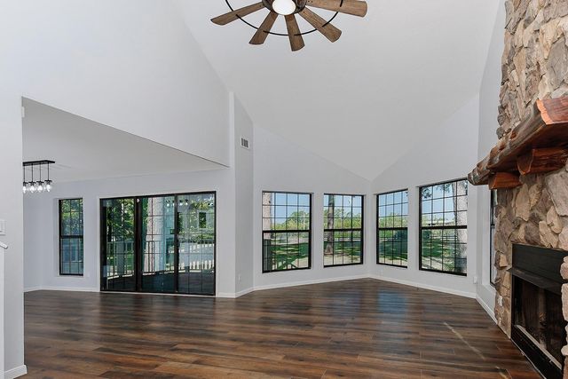 33319 Lago Vista Real Drive, Magnolia, TX 77354