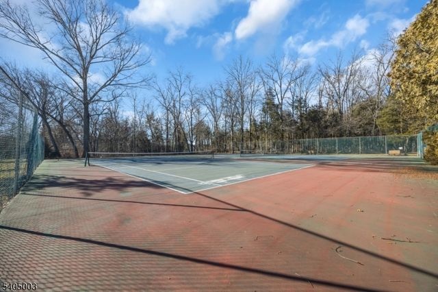 82 Almond Dr, Franklin Twp., NJ 08873