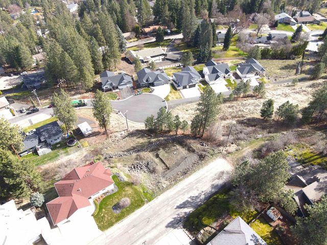 1418 Toni Rae Dr, Spokane, WA 99218