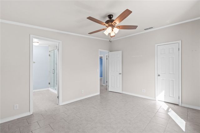 1510 Oak Harbor Dr, Corpus Christi, TX 78418