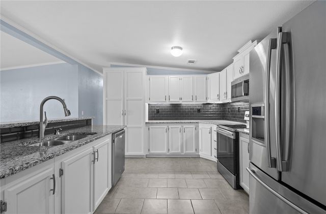 1510 Oak Harbor Dr, Corpus Christi, TX 78418