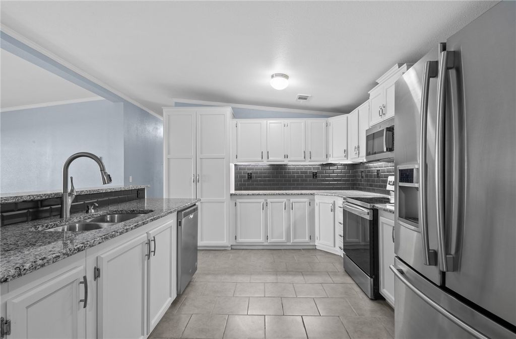 1510 Oak Harbor Dr, Corpus Christi, TX 78418 — photo 5