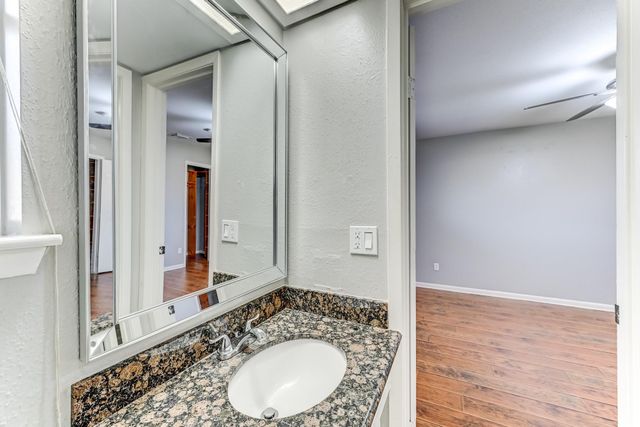 7618 Deadwood Drive, Houston, TX 77040