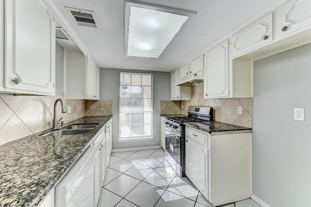 7618 Deadwood Drive, Houston, TX 77040