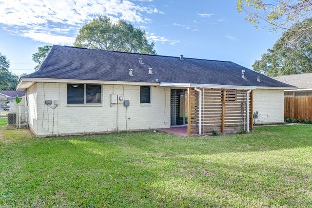 7618 Deadwood Drive, Houston, TX 77040