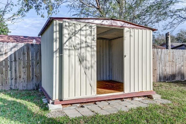 7618 Deadwood Drive, Houston, TX 77040