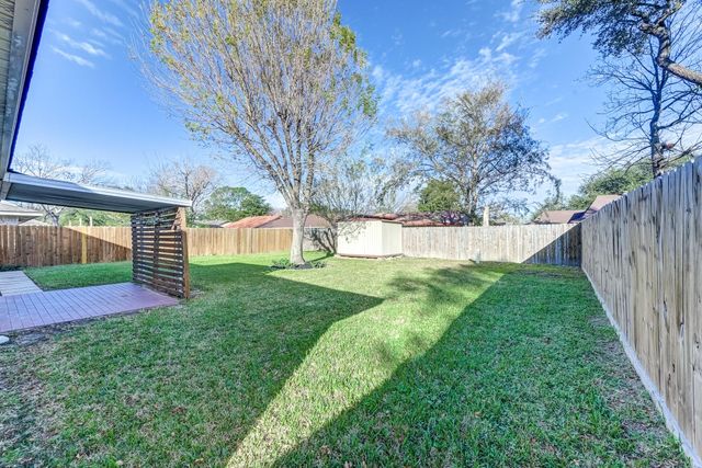 7618 Deadwood Drive, Houston, TX 77040