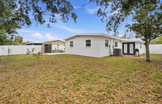 4424 W VARN AVENUE, Tampa, FL 33616