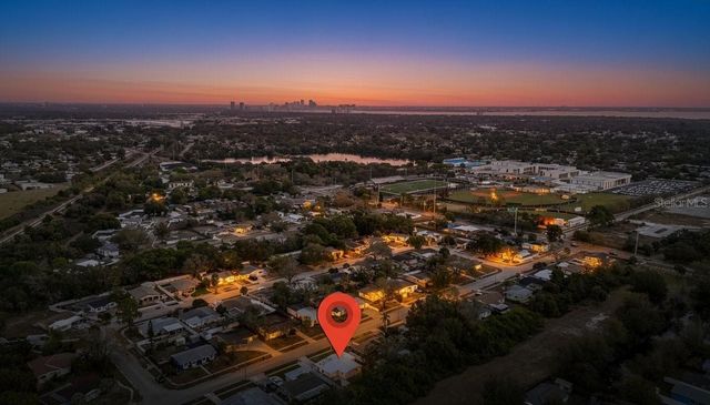 4424 W VARN AVENUE, Tampa, FL 33616