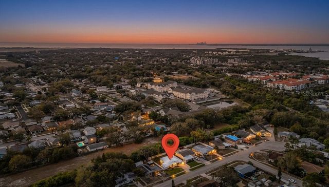 4424 W VARN AVENUE, Tampa, FL 33616