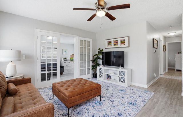 4424 W VARN AVENUE, Tampa, FL 33616