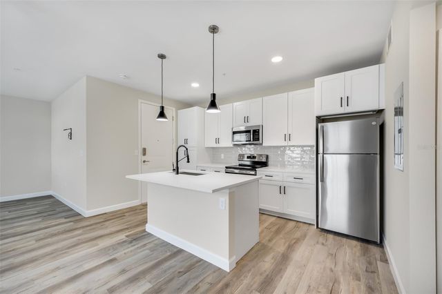 710 3RD AVENUE S 201, St Petersburg, FL 33701