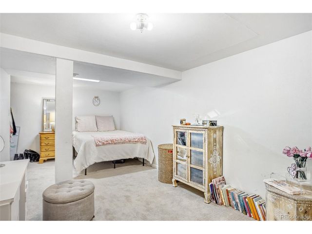 2941 Ivanhoe St, Denver, CO 80207