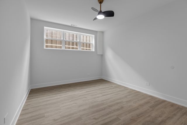 1522 W Wolfram Street, Chicago, IL 60657