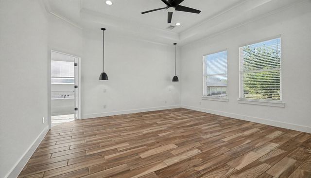 4917 Pleasure Lake Lane, Willis, TX 77318