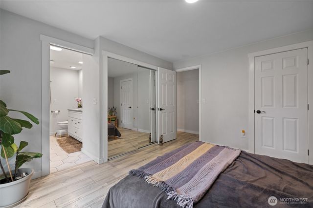 2837 Johns Place NE, Olympia, WA 98516