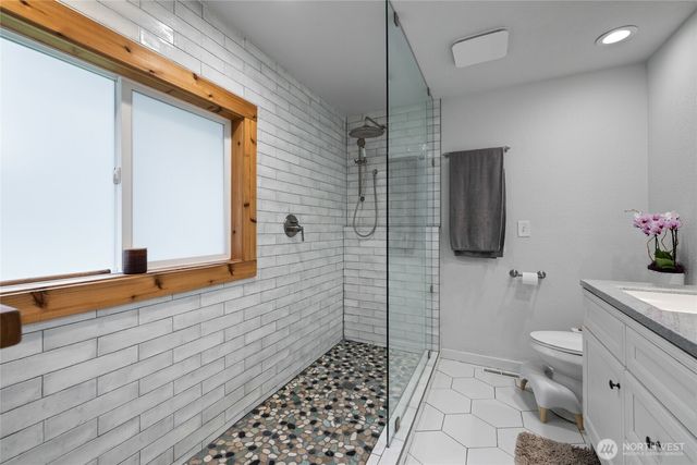 2837 Johns Place NE, Olympia, WA 98516