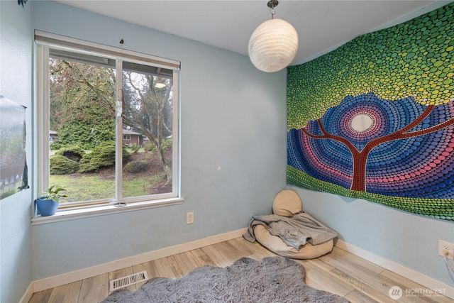 2837 Johns Place NE, Olympia, WA 98516