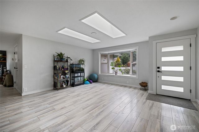 2837 Johns Place NE, Olympia, WA 98516