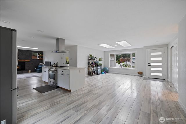 2837 Johns Place NE, Olympia, WA 98516