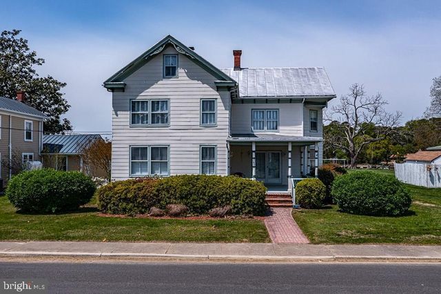 742 MAIN ST, Reedville, VA 22539