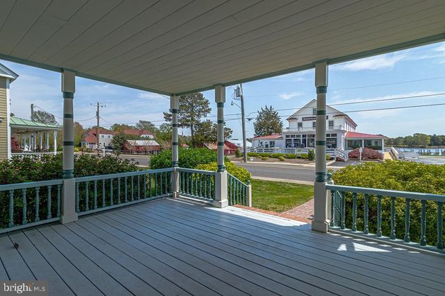 742 MAIN ST, Reedville, VA 22539