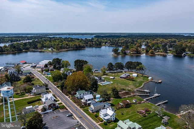 742 MAIN ST, Reedville, VA 22539