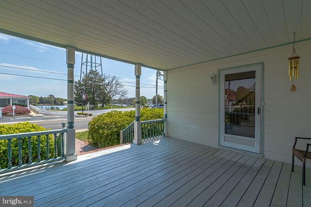 742 MAIN ST, Reedville, VA 22539