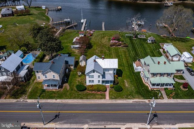 742 MAIN ST, Reedville, VA 22539