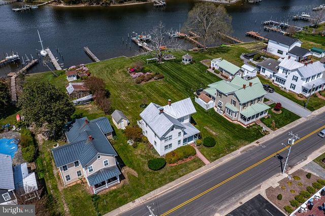 742 MAIN ST, Reedville, VA 22539