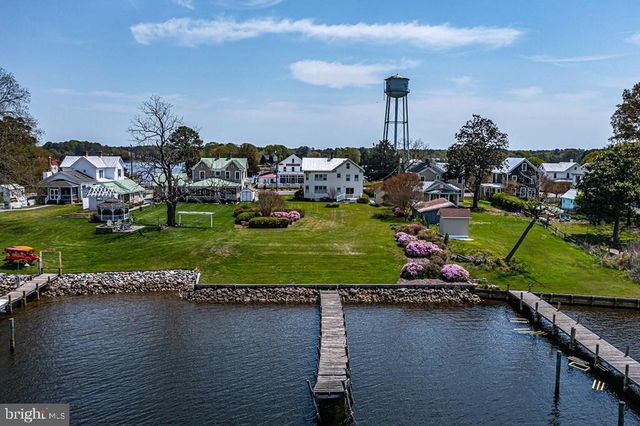 742 MAIN ST, Reedville, VA 22539