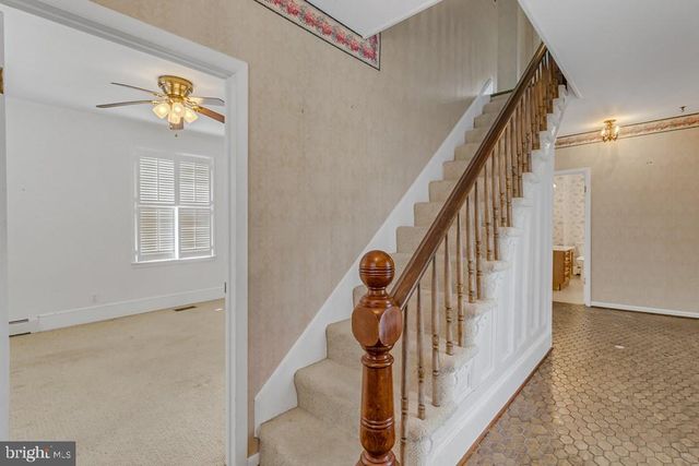 742 MAIN ST, Reedville, VA 22539