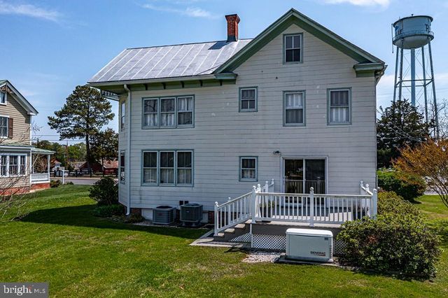 742 MAIN ST, Reedville, VA 22539