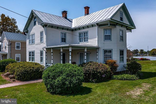 742 MAIN ST, Reedville, VA 22539