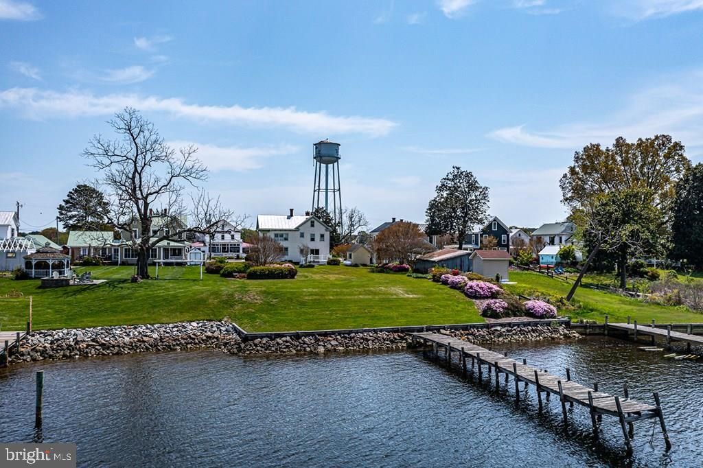 742 MAIN ST, Reedville, VA 22539