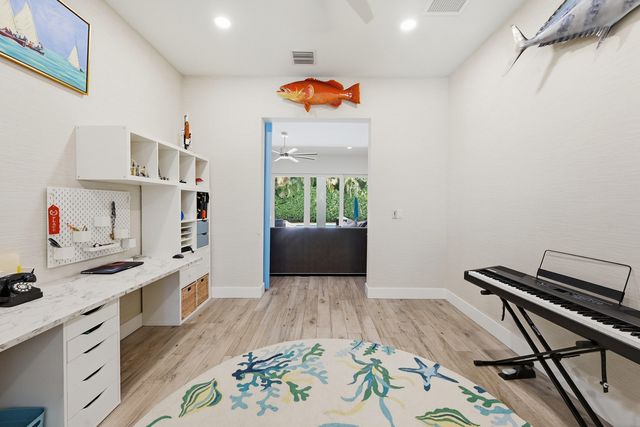 2840 NE 22nd Avenue, Lighthouse Point, FL 33064