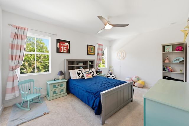 2840 NE 22nd Avenue, Lighthouse Point, FL 33064