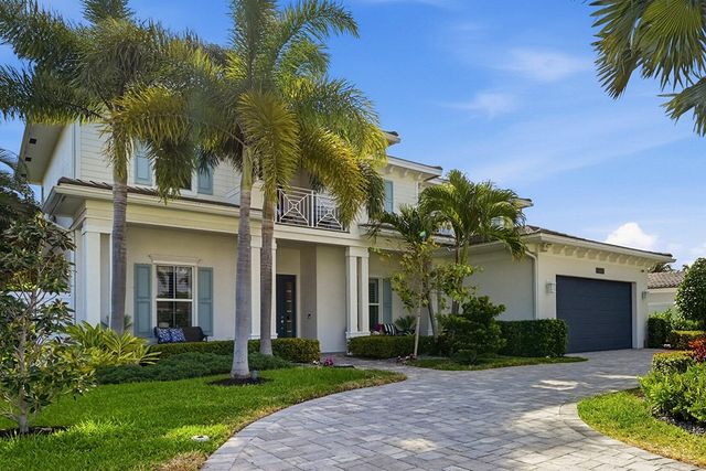 2840 NE 22nd Avenue, Lighthouse Point, FL 33064