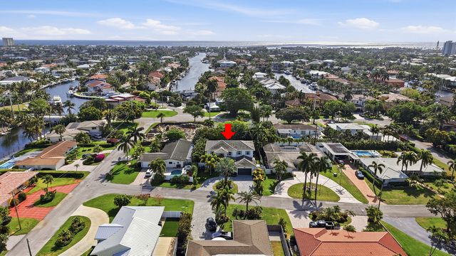 2840 NE 22nd Avenue, Lighthouse Point, FL 33064