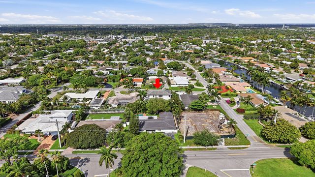 2840 NE 22nd Avenue, Lighthouse Point, FL 33064
