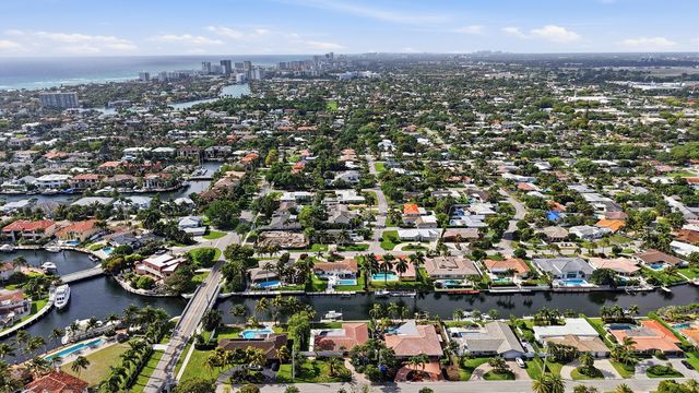 2840 NE 22nd Avenue, Lighthouse Point, FL 33064