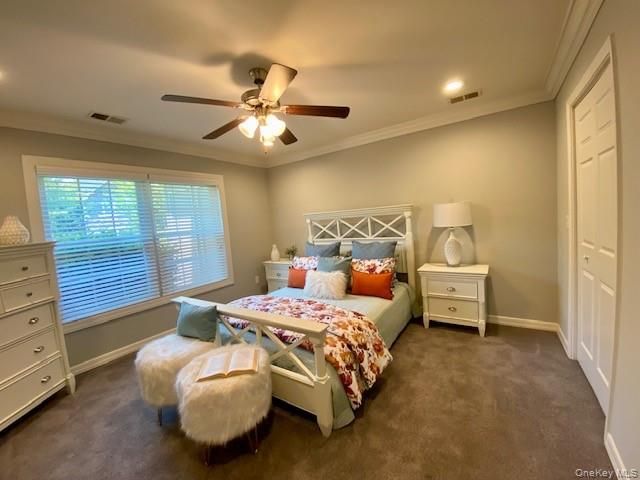 915 Dolphin Lane 915, Holbrook, NY 11741