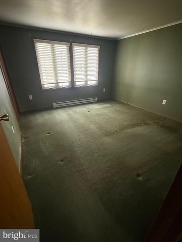 1521 HICKSTOWN RD, Sicklerville, NJ 08081