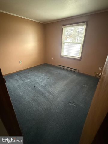 1521 HICKSTOWN RD, Sicklerville, NJ 08081