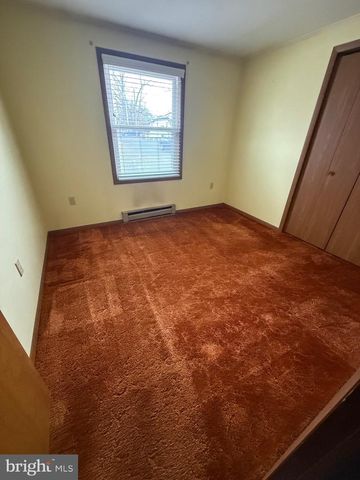 1521 HICKSTOWN RD, Sicklerville, NJ 08081