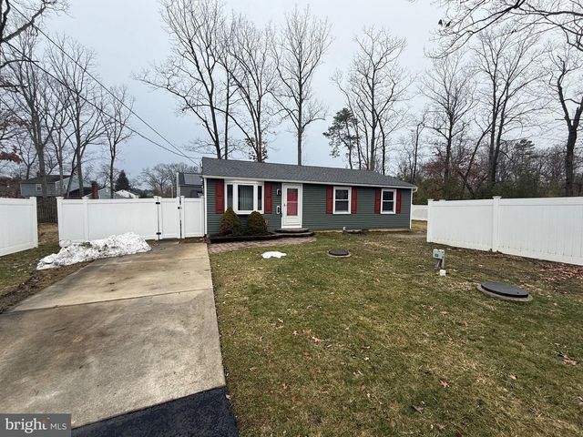 1521 HICKSTOWN RD, Sicklerville, NJ 08081