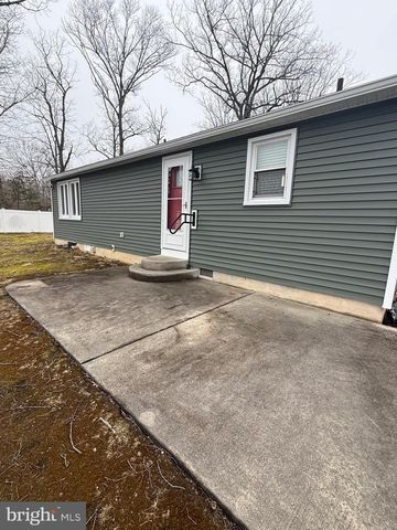 1521 HICKSTOWN RD, Sicklerville, NJ 08081