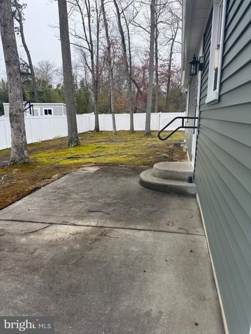 1521 HICKSTOWN RD, Sicklerville, NJ 08081