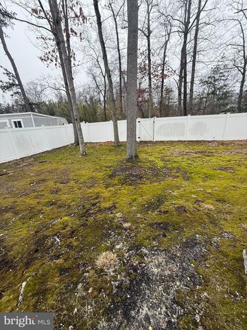 1521 HICKSTOWN RD, Sicklerville, NJ 08081